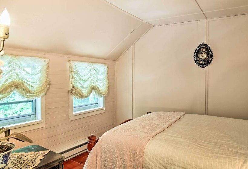 Authentic 1912 Adirondack Lake Camp W/ Fire Pit