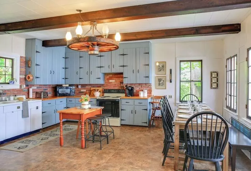 Authentic 1912 Adirondack Lake Camp W/ Fire Pit