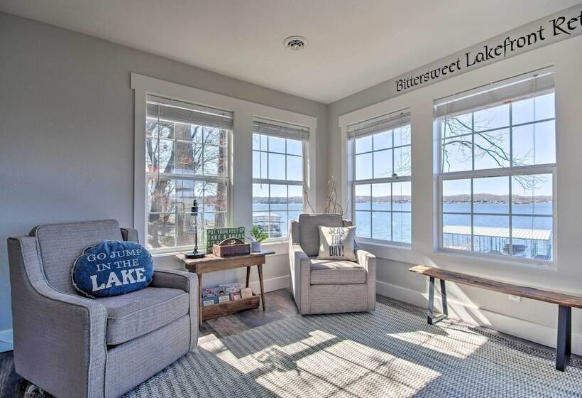 Bittersweet Lakefront Retreat  In Lake Ozark!