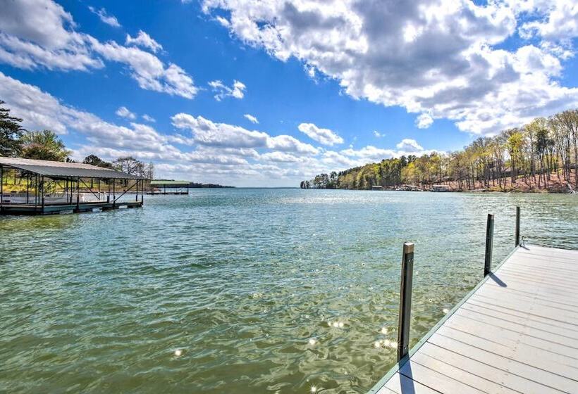 Bright Oasis On Lake Hartwell W/ Boat Dock!