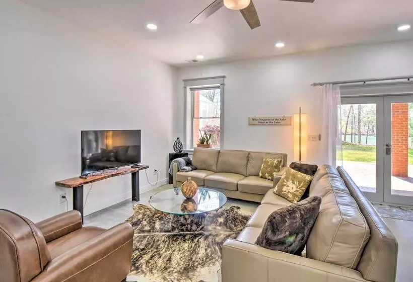 Bright Oasis On Lake Hartwell W/ Boat Dock!
