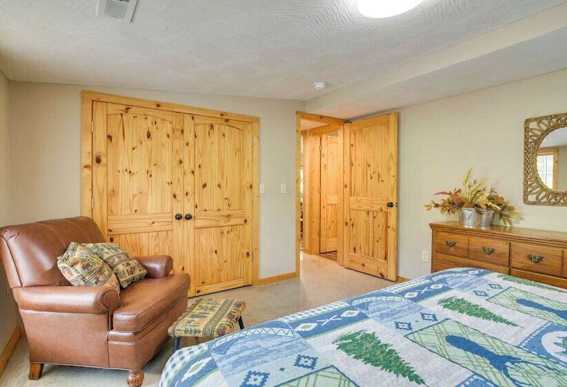 Bull Shoals Lake Home W/ Porch   Steps To Water!