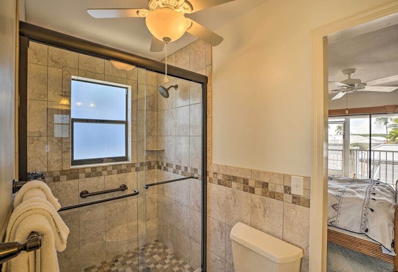 Private Pool & Deck: Canalfront St James City Home