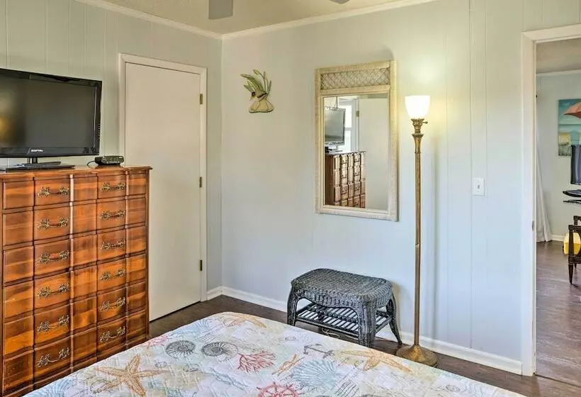 Canalfront Surfside Beach Home  Walk To Beach!