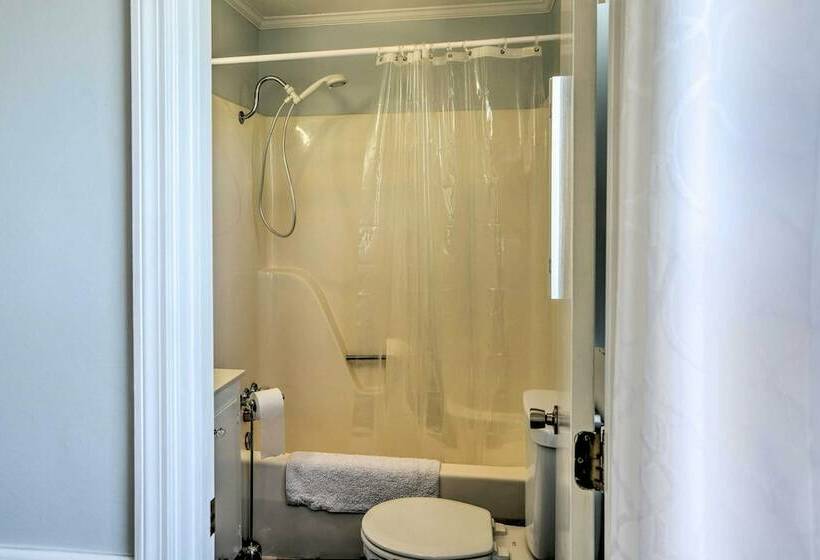 Canalfront Surfside Beach Home Walk To Beach!