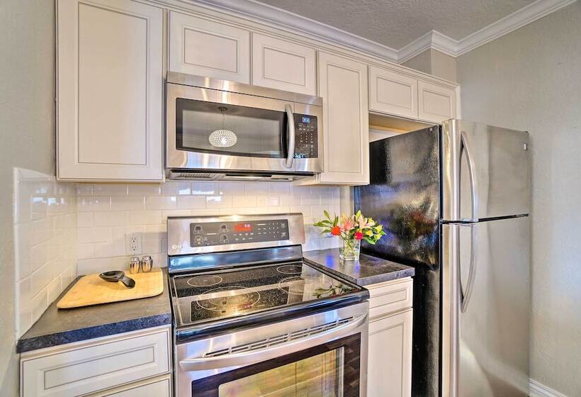 Lawton Home ~ 5 Mi To Fort Sill!