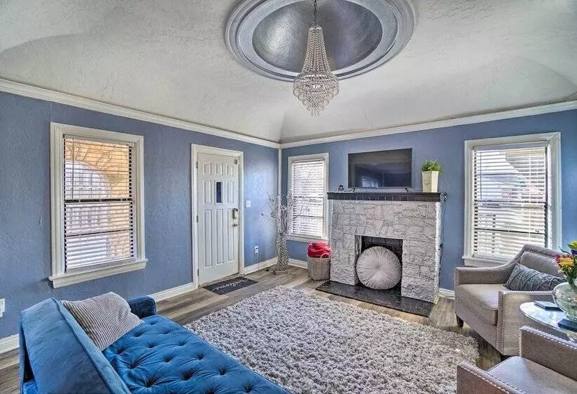 Lawton Home ~ 5 Mi To Fort Sill!