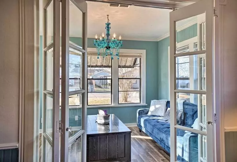 Lawton Home ~ 5 Mi To Fort Sill!