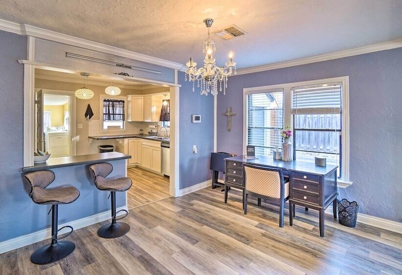 Lawton Home ~ 5 Mi To Fort Sill!