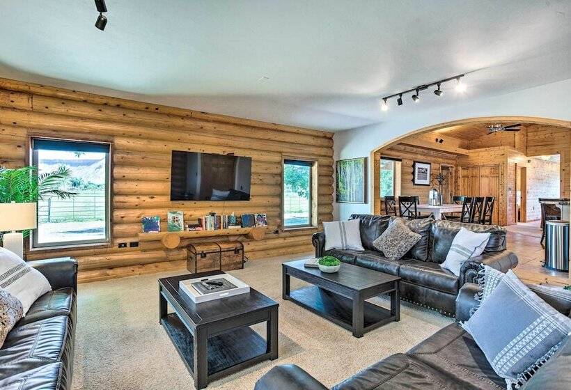 Clifton Retreat W/ Breathtaking Mt Backdrop!