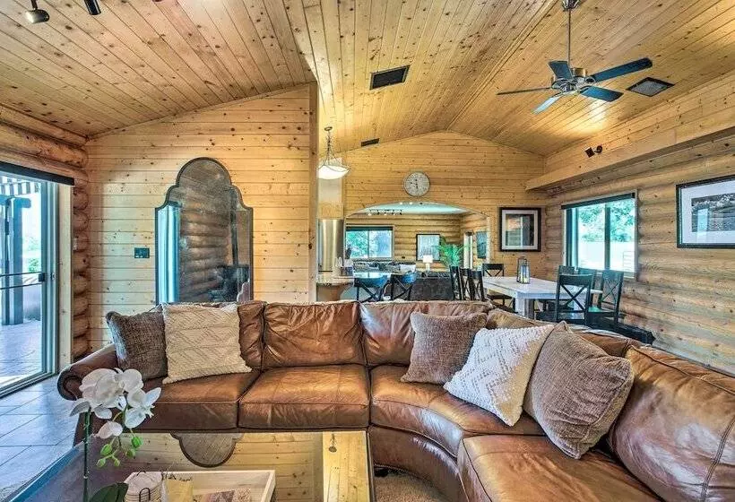 Clifton Retreat W/ Breathtaking Mt Backdrop!