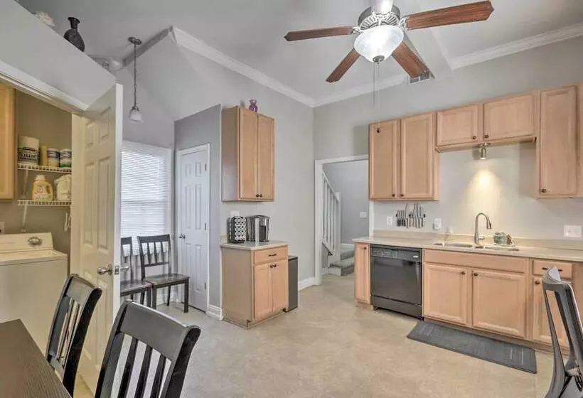 Columbia Home W/ Spacious Yard < 2 Mi To Dtwn