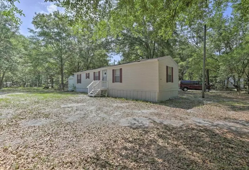 Cozy Florida Getaway, 14 Mi To Royal Springs!