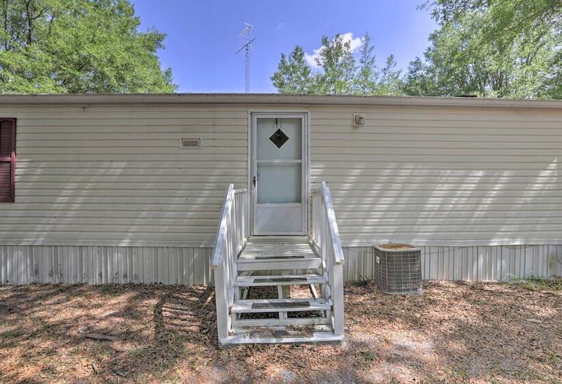 Cozy Florida Getaway, 14 Mi To Royal Springs!