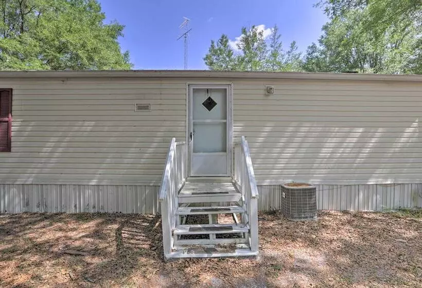 Cozy Florida Getaway, 14 Mi To Royal Springs!