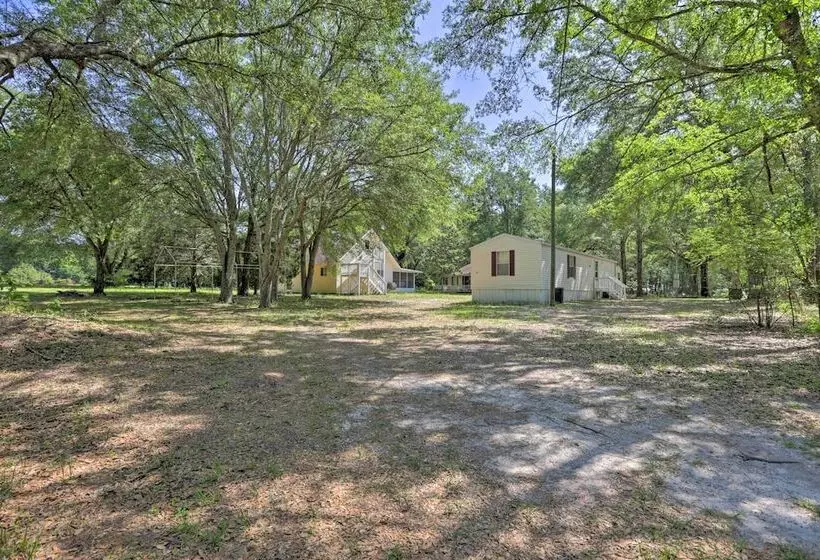 Cozy Florida Getaway, 14 Mi To Royal Springs!