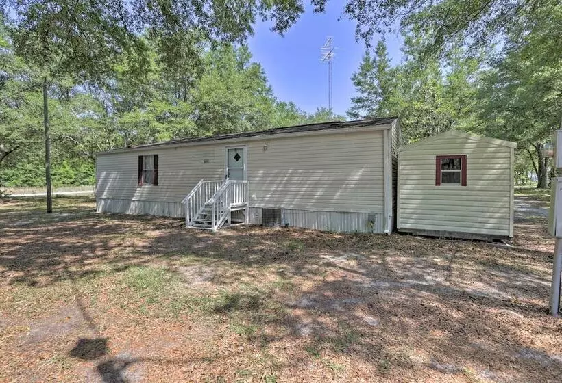 Cozy Florida Getaway, 14 Mi To Royal Springs!