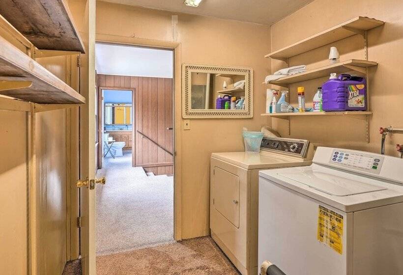 Cozy Home W/ Yard: Steps To Mississippi River