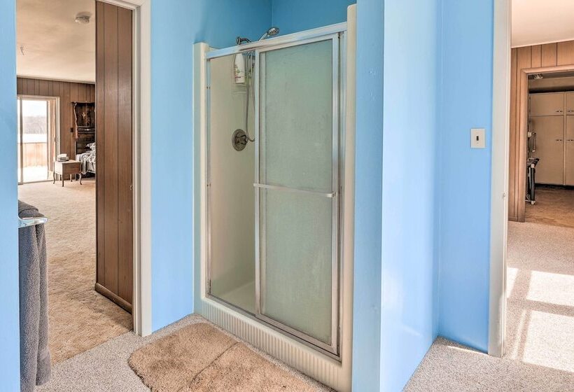 Cozy Home W/ Yard: Steps To Mississippi River