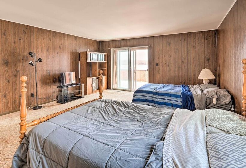 Cozy Home W/ Yard: Steps To Mississippi River