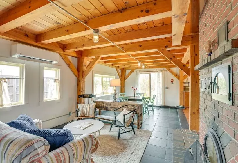 Cozy Pet Friendly Cottage Near Fort Knox & Acadia