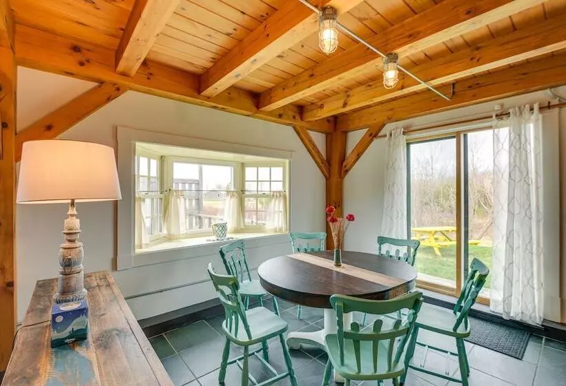 Cozy Pet Friendly Cottage Near Fort Knox & Acadia