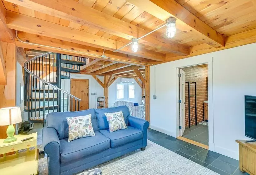 Cozy Pet Friendly Cottage Near Fort Knox & Acadia