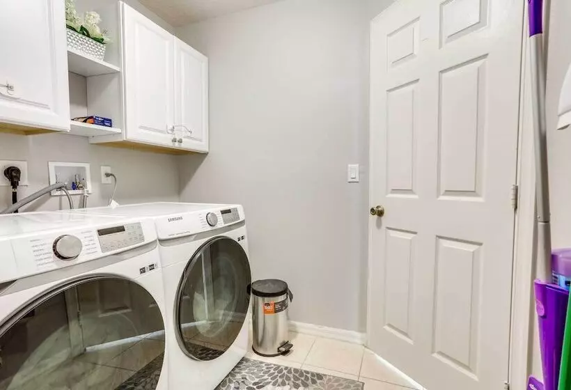 Family Friendly Port St Lucie Home W/ Patio!