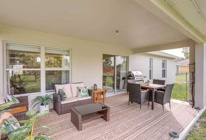 Family Friendly Port St Lucie Home W/ Patio!