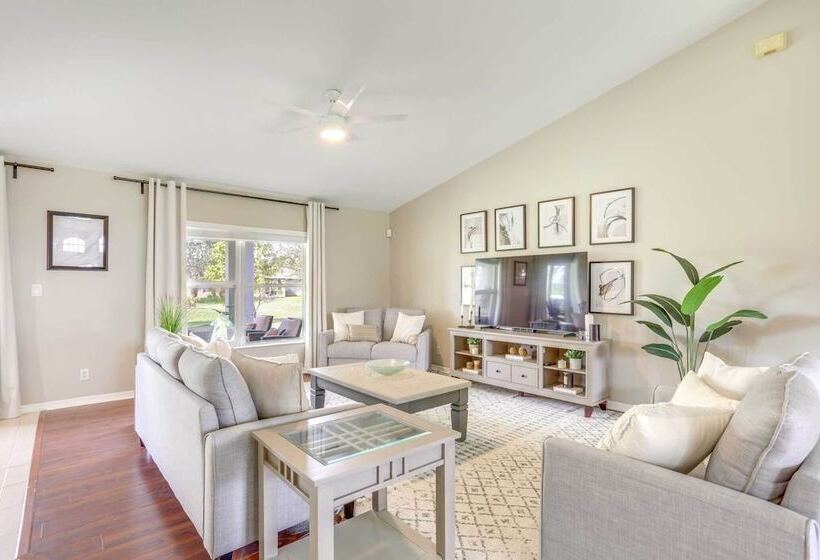 Family Friendly Port St Lucie Home W/ Patio!