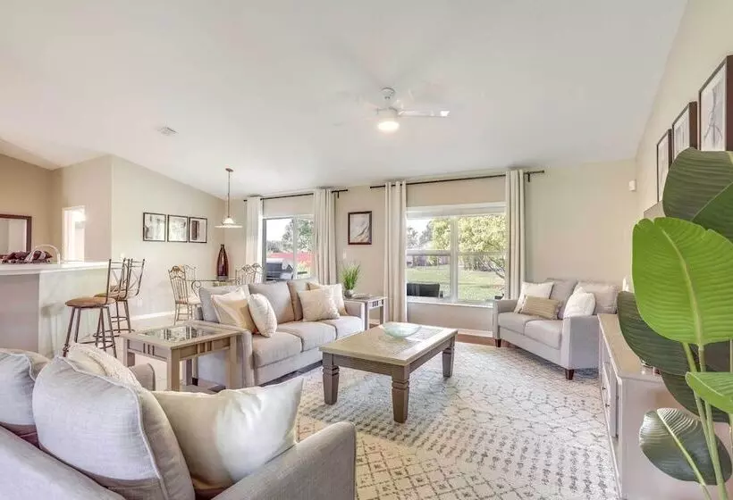 Family Friendly Port St Lucie Home W/ Patio!