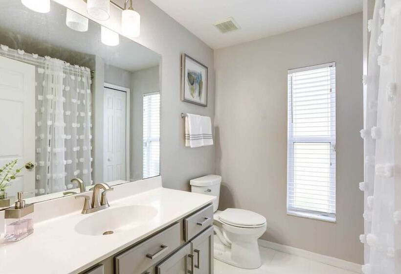 Family Friendly Port St Lucie Home W/ Patio!