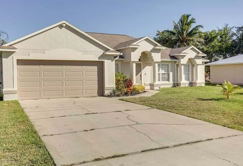 Family Friendly Port St Lucie Home W/ Patio!