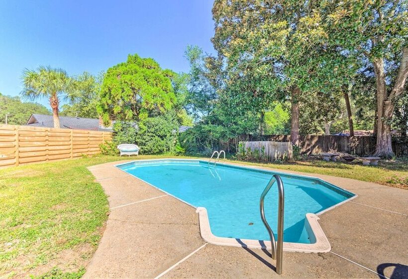 Family Home W/ Private Pool & Fenced Yard!