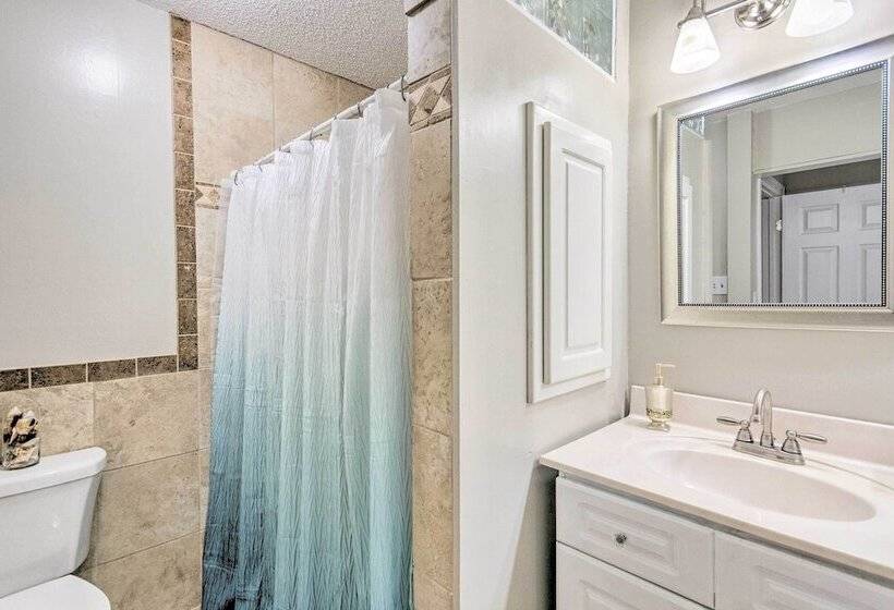 Family Home W/ Private Pool & Fenced Yard!