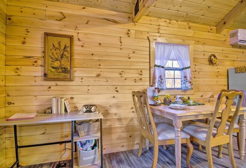 Florence Cabin W/ On Site Creek!