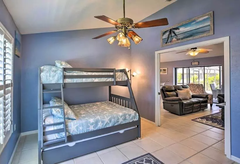 Fort Myers Coastal Retreat: Lanai W/ Pool!