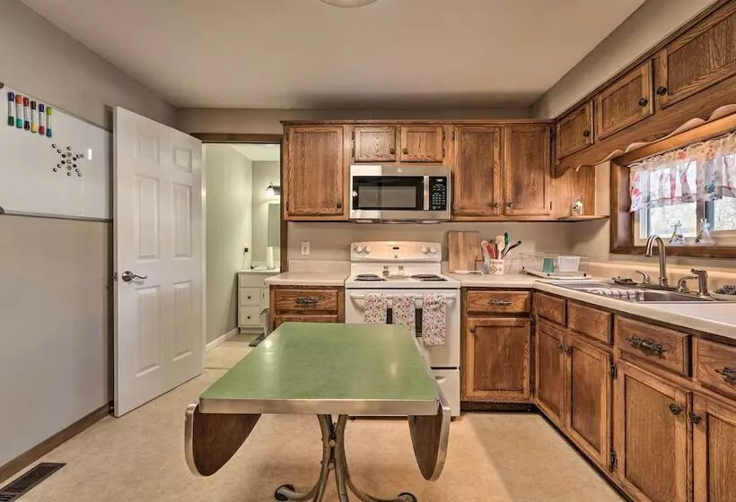 Historical West Mineral Escape W/ Porch!