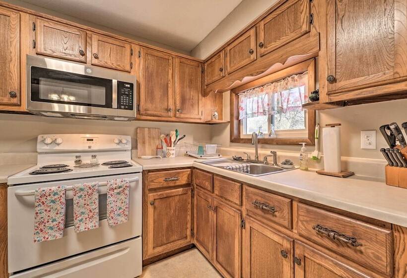 Historical West Mineral Escape W/ Porch!