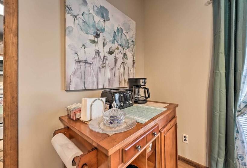 Historical West Mineral Escape W/ Porch!