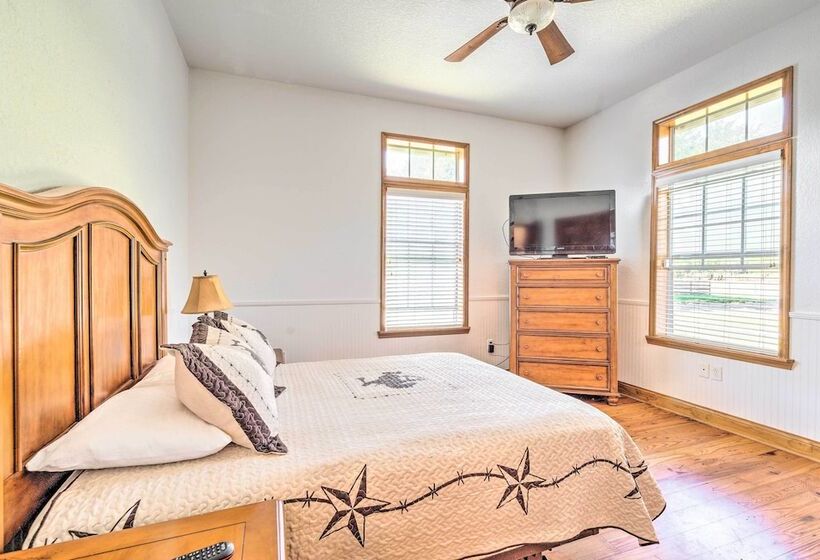 House W/ Wraparound Porch, 1/2 Mi To Lake!