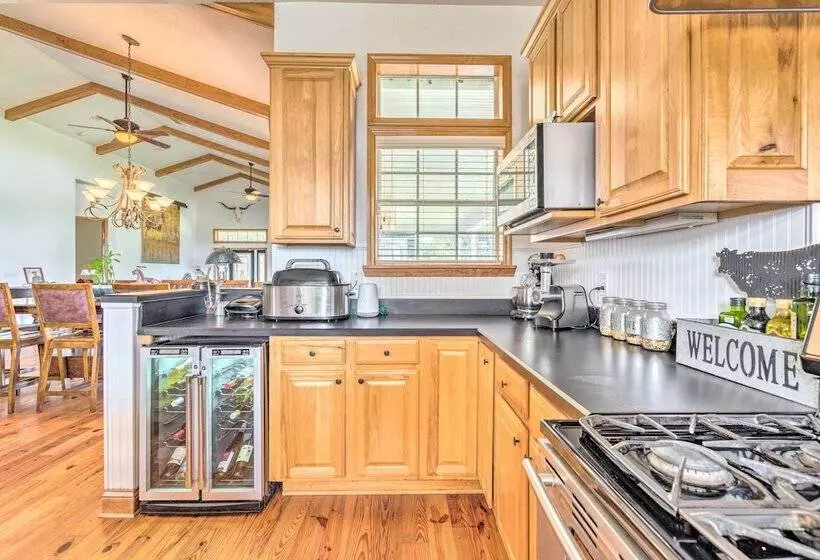 House W/ Wraparound Porch, 1/2 Mi To Lake!