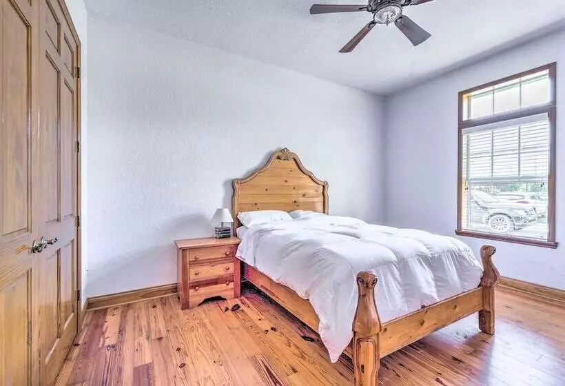 House W/ Wraparound Porch, 1/2 Mi To Lake!