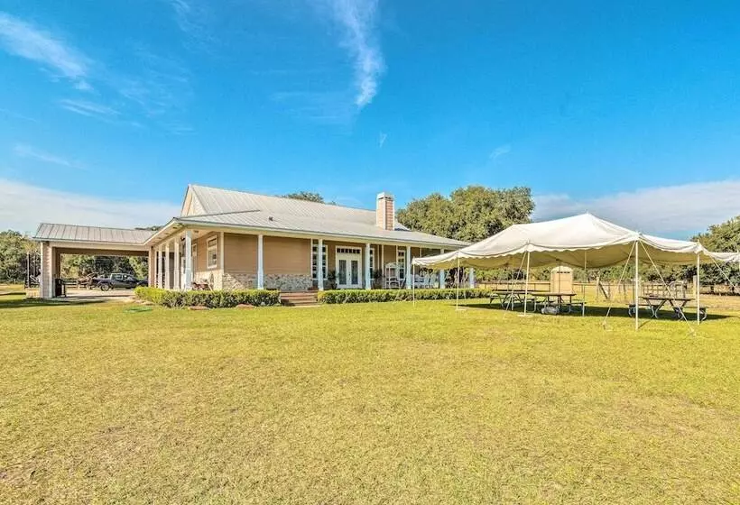 House W/ Wraparound Porch, 1/2 Mi To Lake!