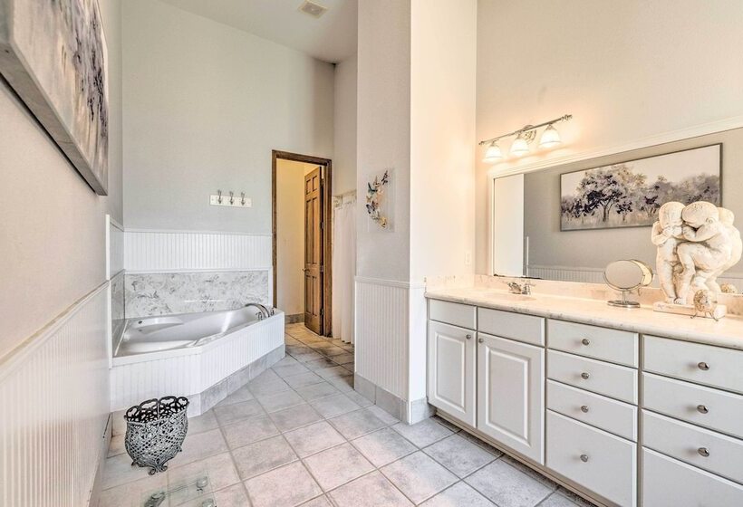 House W/ Wraparound Porch, 1/2 Mi To Lake!