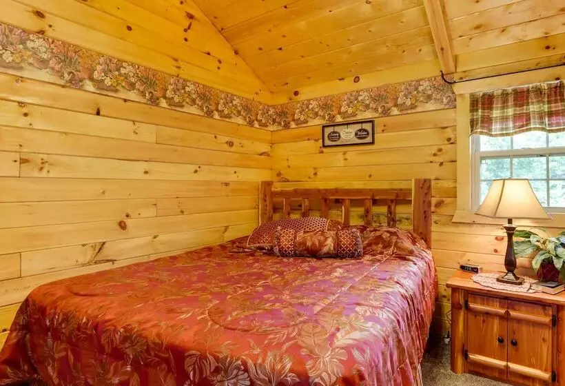 Creek Views & Grill: Idyllic Florence Cabin