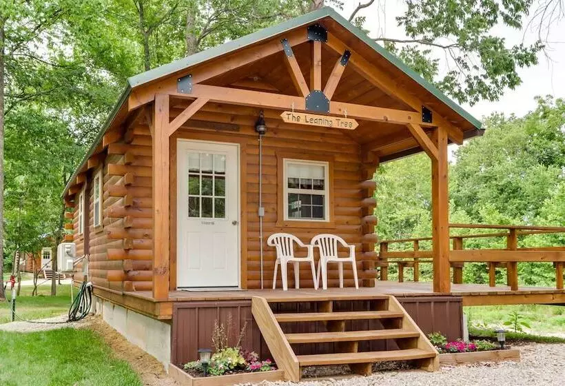 Creek Views & Grill: Idyllic Florence Cabin