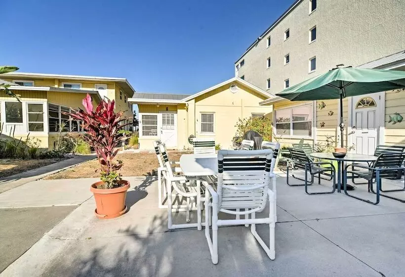 Indian Shores Cottage W/ Cabana   Steps To Beach!