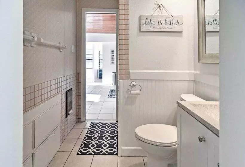 Indian Shores Cottage W/ Cabana   Steps To Beach!