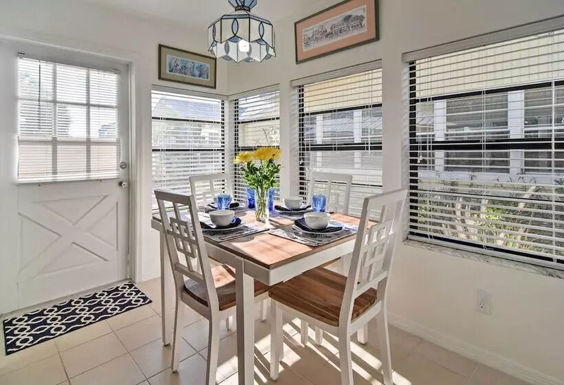 Indian Shores Cottage W/ Cabana   Steps To Beach!